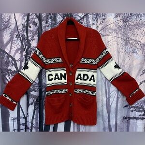 Canada sweater